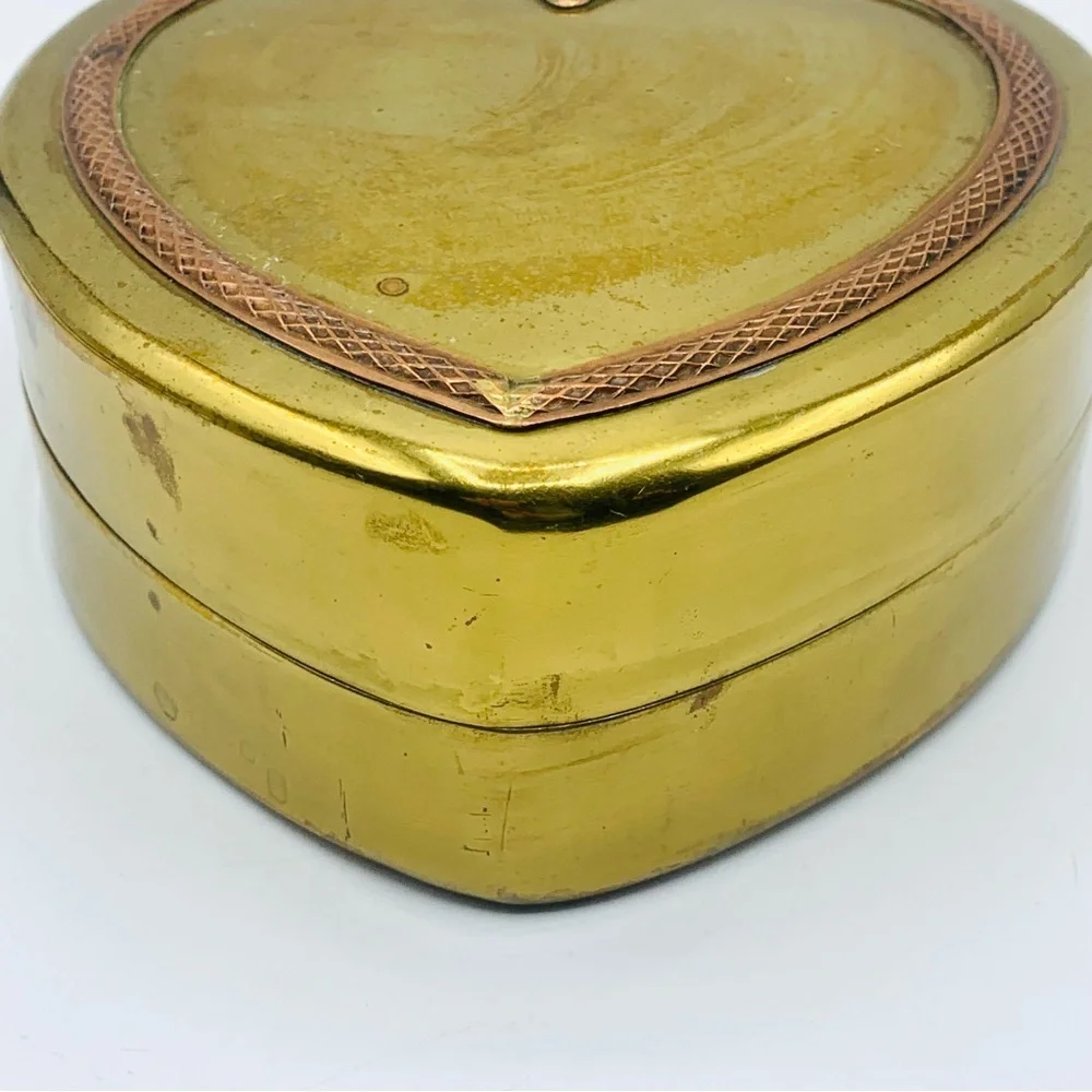 Box charming vintage